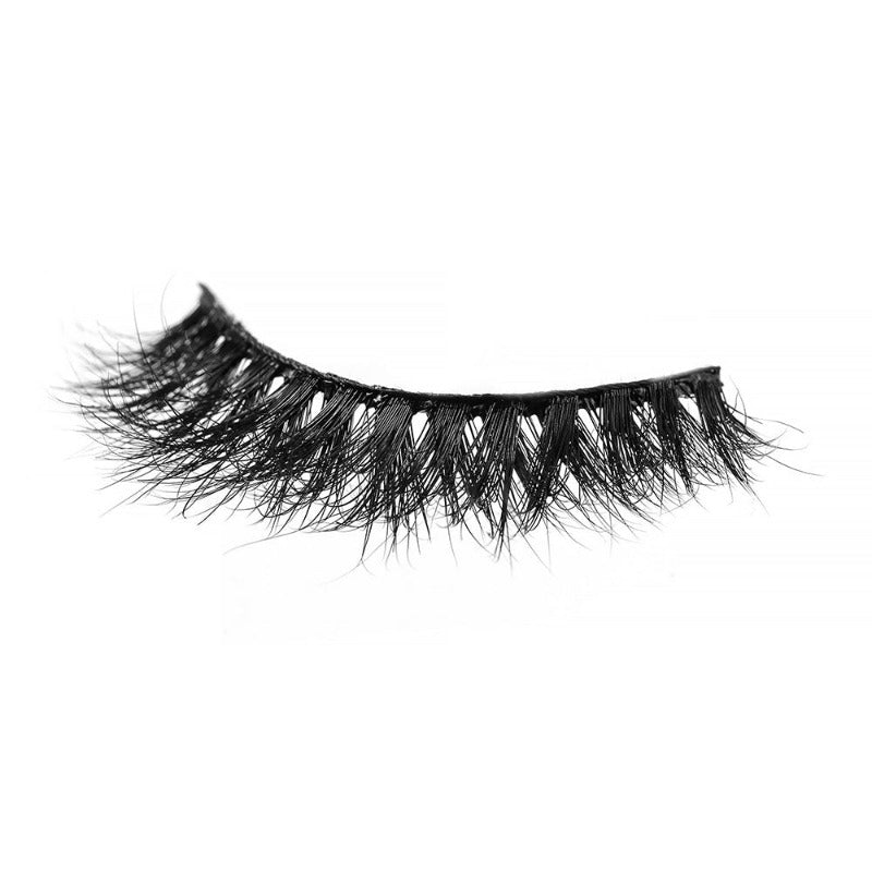 On a white background, a beautiful black eye lashes called Everlasting 3D Mink Lashes in a round shape. 15mm length. short volume. wispy effect.